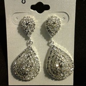 New in package Crystal drop dangle earrings